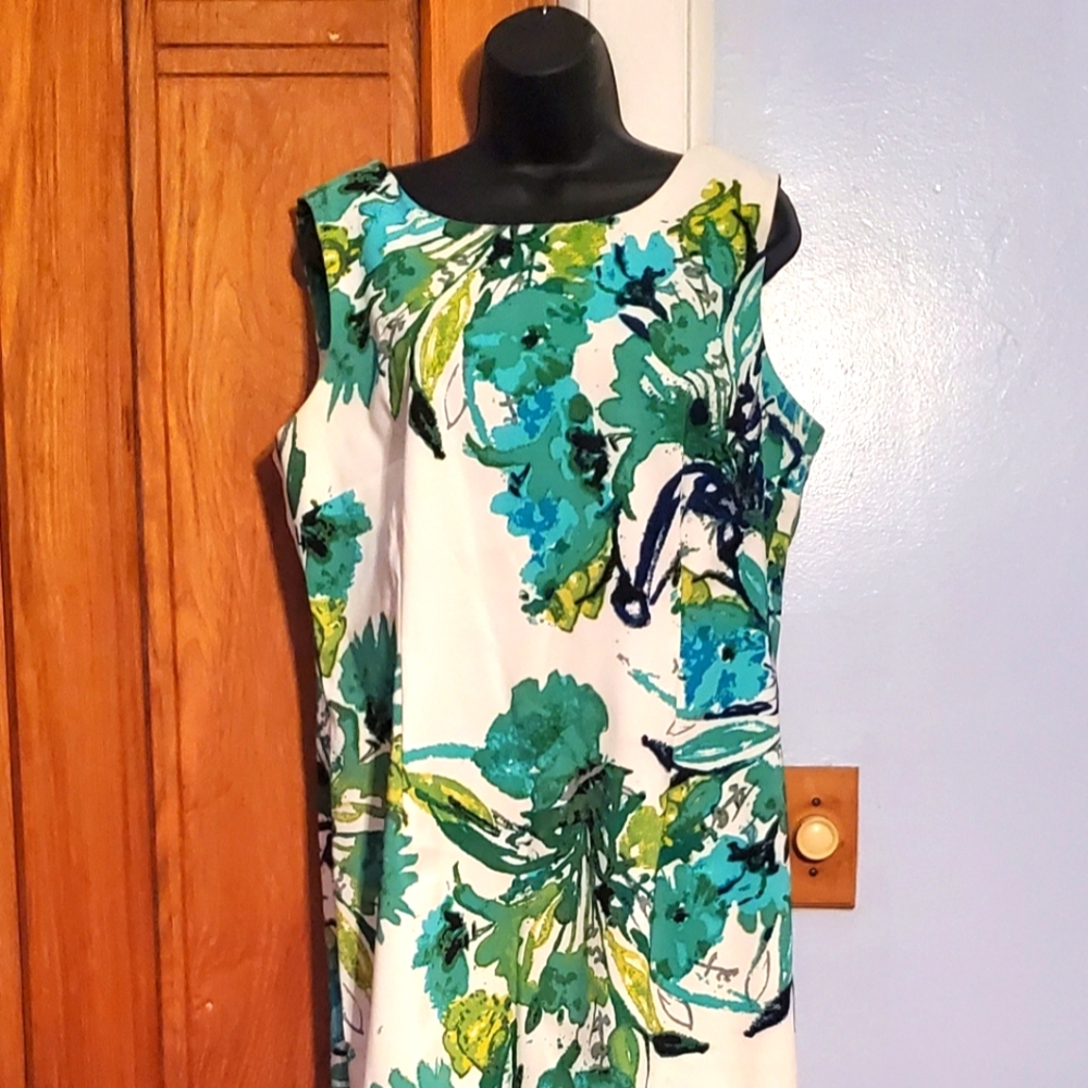 White floral dress, sz 16